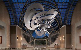 เดอะ ริตซ์-คาร์ลตัน มิลเลเนีย สิงคโปร์